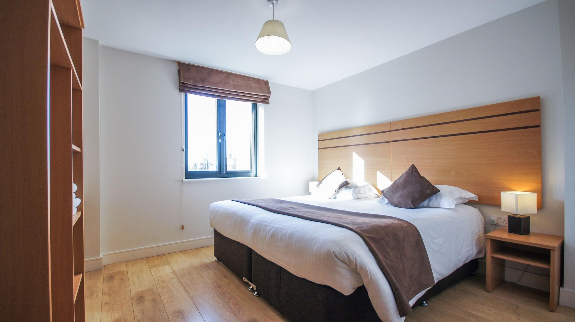 Crompton House Apartments Edgware Buitenkant foto