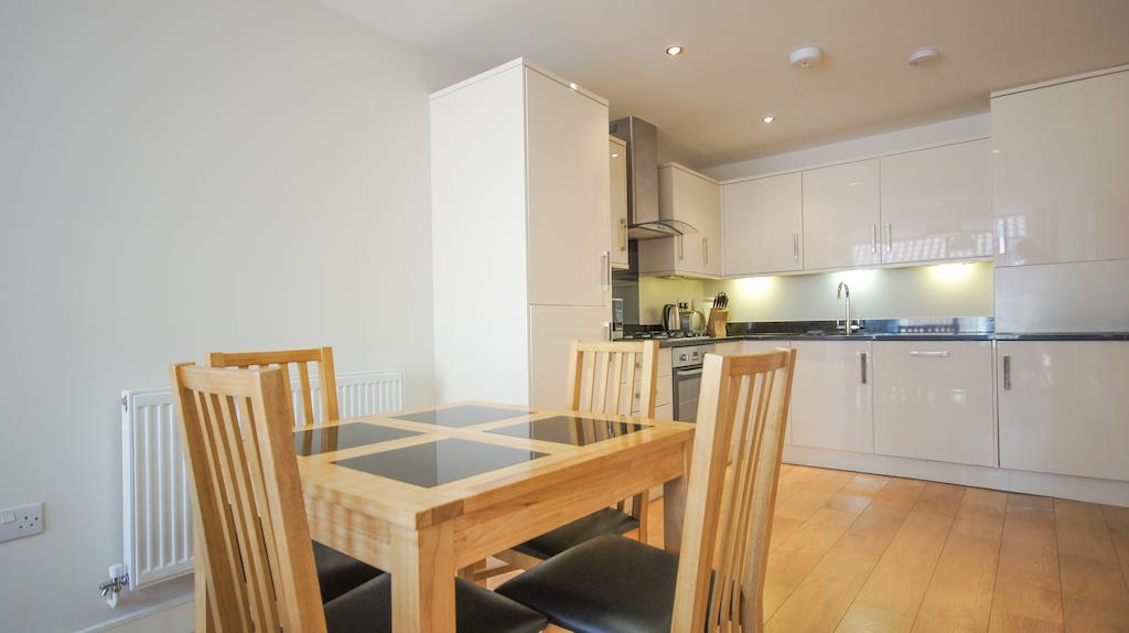 Crompton House Apartments Edgware Buitenkant foto