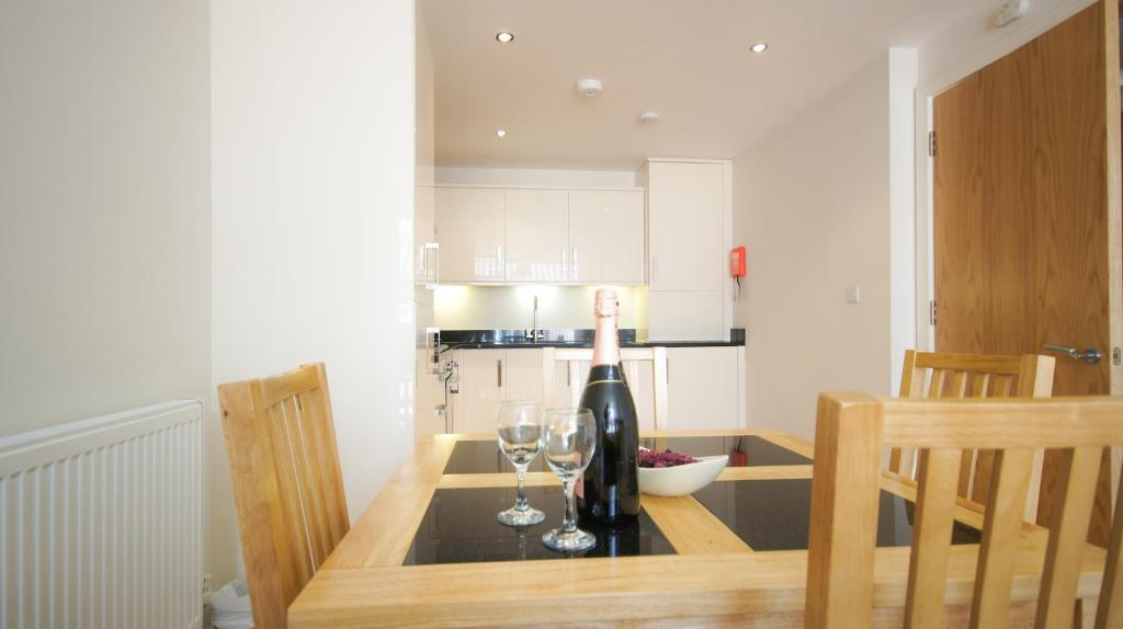 Crompton House Apartments Edgware Buitenkant foto