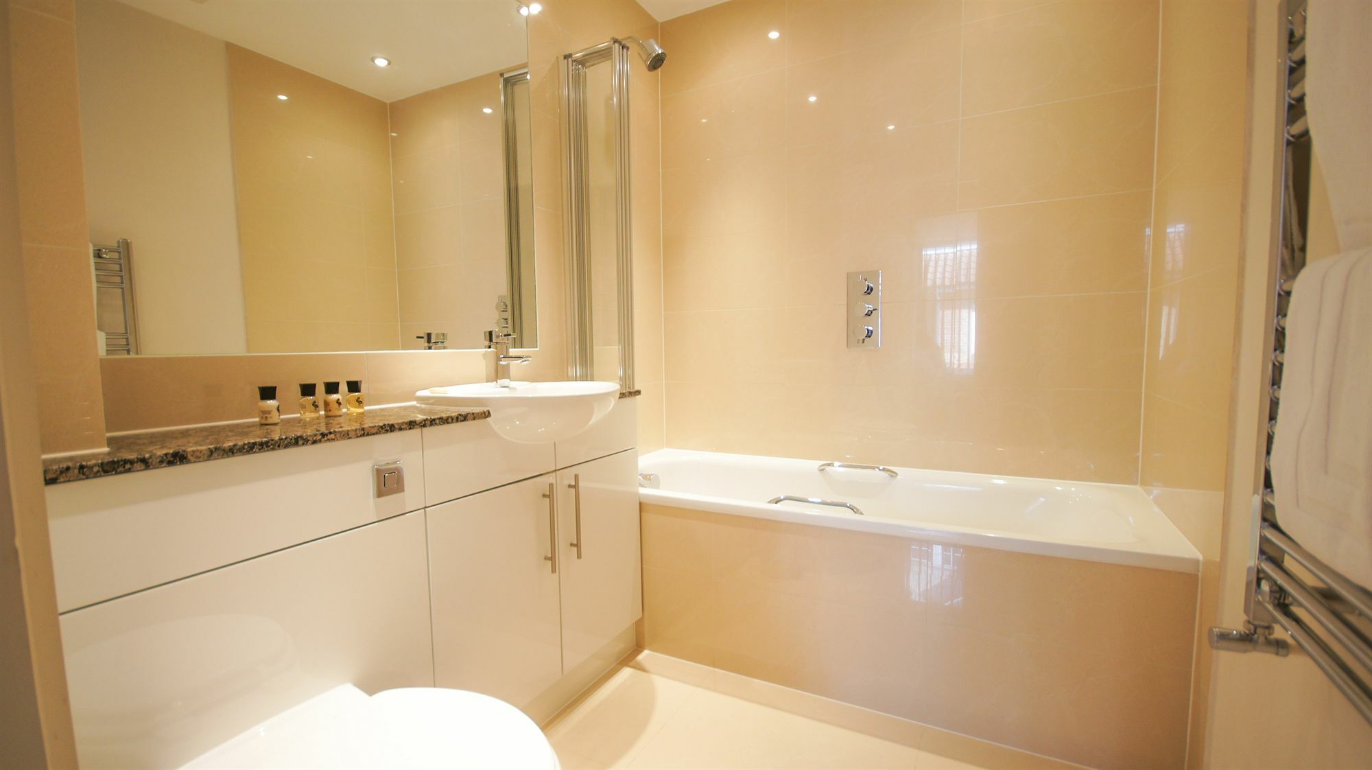 Crompton House Apartments Edgware Buitenkant foto
